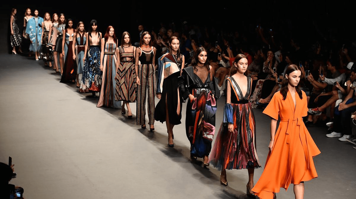 NY: Con más de 100 desfiles vuelve Semana de la Moda - La Mosca